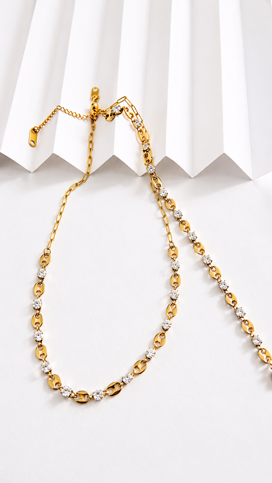 Collar Gold Link con Zirconias