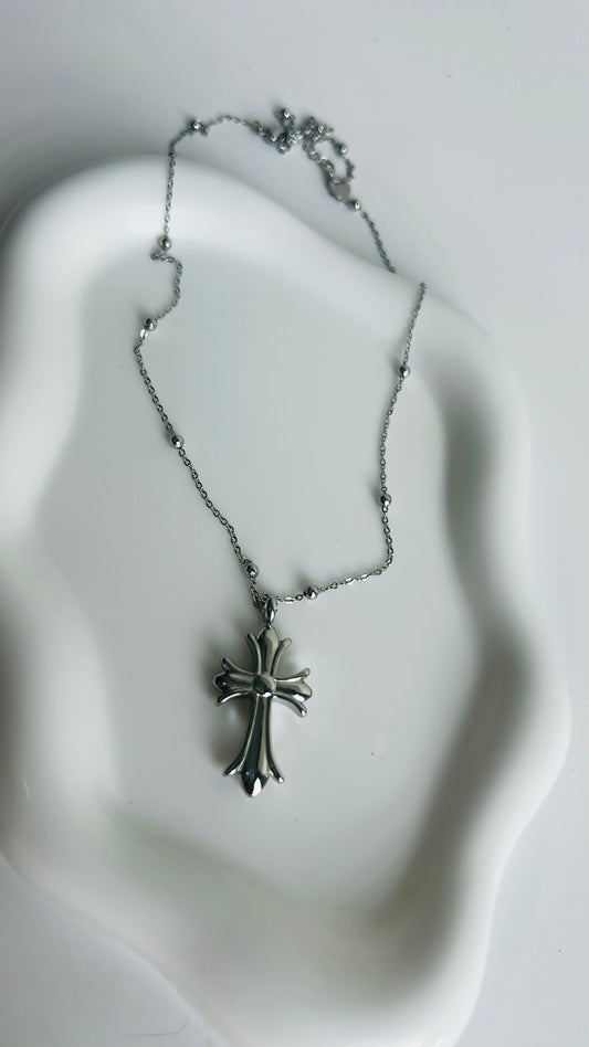 Collar con Cruz
